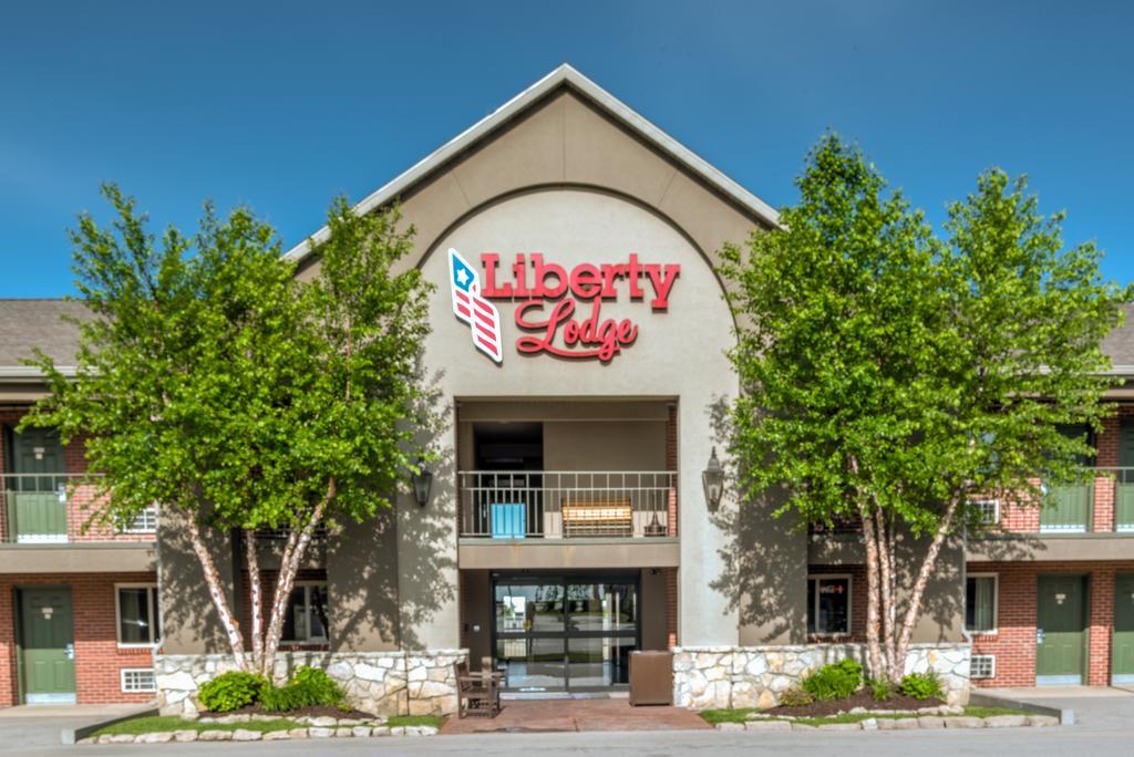 Liberty Lodge Saint Robert Exterior photo