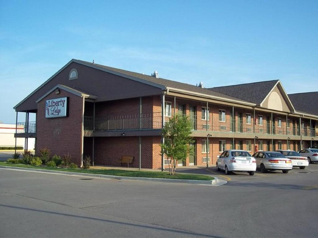 Liberty Lodge Saint Robert Exterior photo