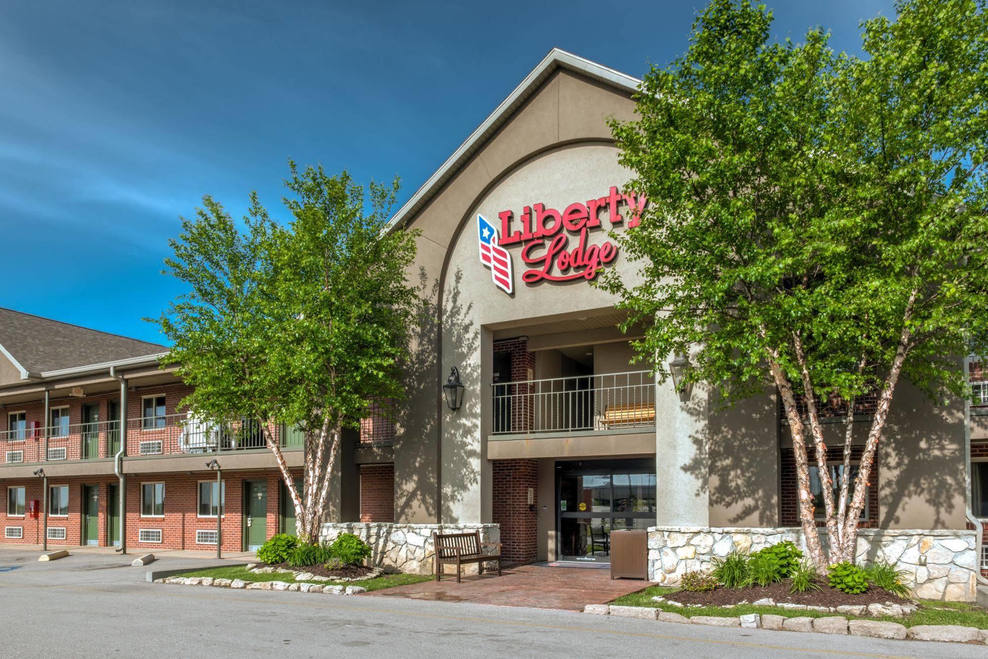 Liberty Lodge Saint Robert Exterior photo